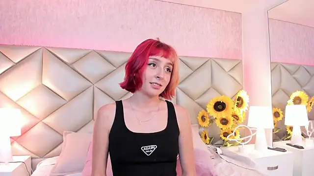 dafnne hall online show from November 28, 2025, 4:23 am