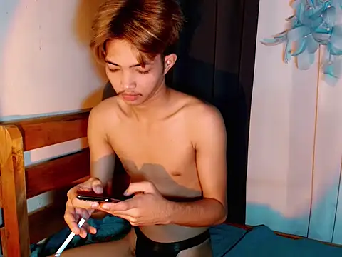 addicted to alex online show from November 17, 2025, 6:28 am