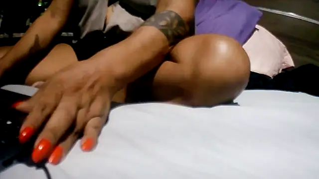 Snapshot of ju_muniz01 chatting on February 19, 2026, 1:13 am ju muniz01 online show from February 19, 2026, 1:13 am