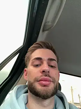 Snapshot of yourangel2001 chatting on March 27, 2026, 12:28 pm yourangel2001 online show from March 27, 2026, 12:28 pm