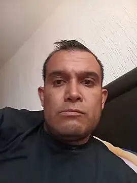 ALEJANDRO1991L online show from May 28, 2026, 6:03 pm