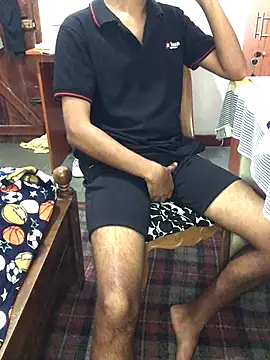 Snapshot of ShayanLK chatting on January 5, 2026, 5:38 pm ShayanLK online show from January 5, 2026, 5:38 pm