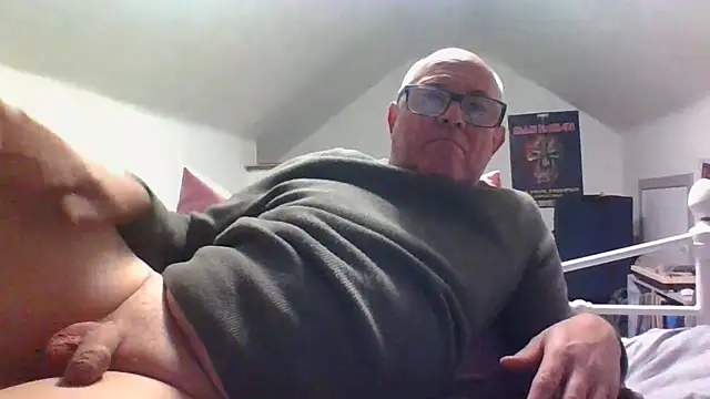 Snapshot of naughtygrandad1 chatting on October 16, 2025, 6:16 pm naughtygrandad1 online show from October 16, 2025, 6:16 pm