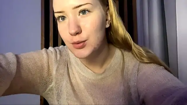 PandaFluff online show from November 14, 2025, 4:32 pm