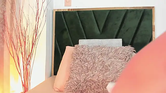 AkashaMoon  online show from November 24, 2025, 11:54 am