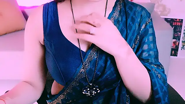 My Rose online show from February 8, 2026, 2:48 pm