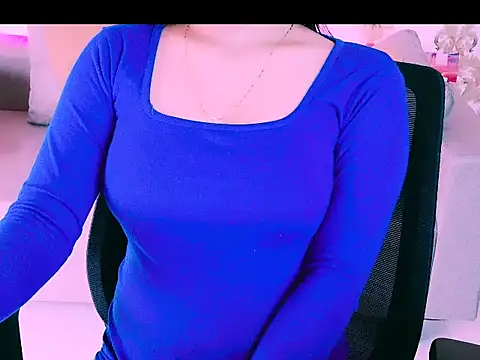 My Rose online show from November 27, 2025, 9:48 pm