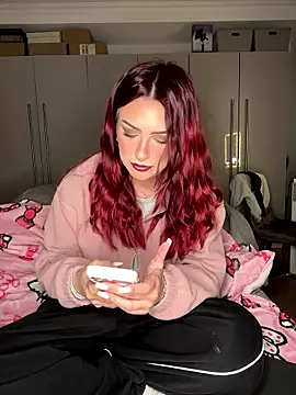 OliviaaFischer online show from January 14, 2026, 5:05 pm