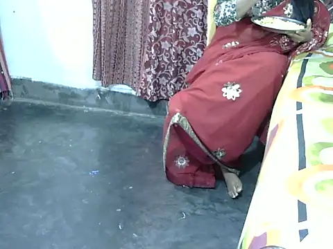 Nusrat Faria07 online show from October 8, 2025, 10:54 pm