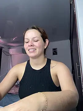 Snapshot of miacarrot chatting on March 21, 2026, 4:33 pm miacarrot online show from March 21, 2026, 4:33 pm