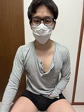 Snapshot of gHayato chatting on February 8, 2026, 3:54 pm gHayato online show from February 8, 2026, 3:54 pm