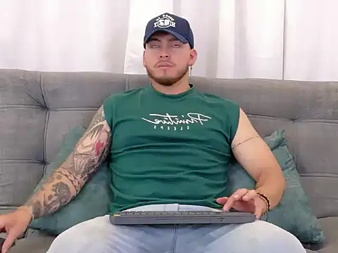 Snapshot of JaxRagnar chatting on May 31, 2026, 7:47 pm JaxRagnar online show from May 31, 2026, 7:47 pm