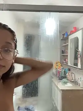 FadaPerigosa online show from February 11, 2026, 1:38 am