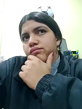 Snapshot of Velvet_24 chatting on September 21, 2025, 3:33 am Velvet 24 online show from September 21, 2025, 3:33 am