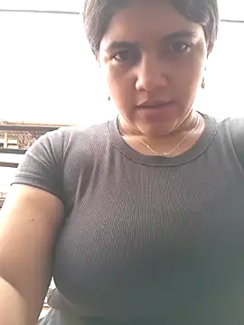 Snapshot of Velvet_24 chatting on September 22, 2025, 8:04 pm Velvet 24 online show from September 22, 2025, 8:04 pm