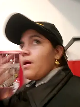 Snapshot of Velvet_24 chatting on October 25, 2025, 11:38 pm Velvet 24 online show from October 25, 2025, 11:38 pm