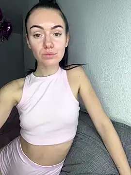 karrr  aaa online show from December 18, 2025, 9:18 pm