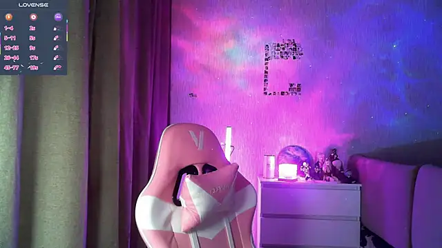 Snapshot of eskatmi chatting on February 15, 2026, 2:56 am eskatmi online show from February 15, 2026, 2:56 am