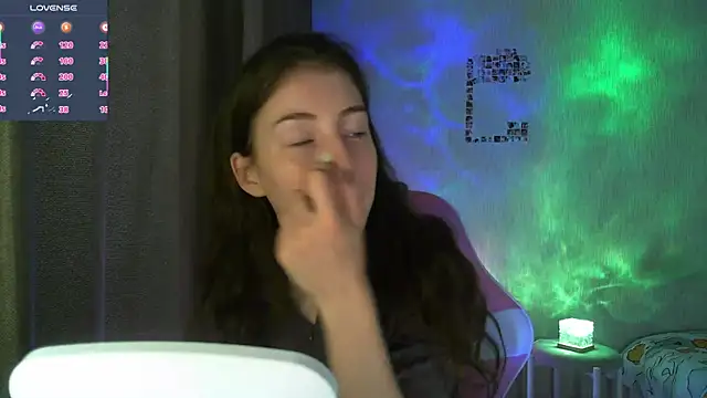 Snapshot of eskatmi chatting on February 28, 2026, 1:49 am eskatmi online show from February 28, 2026, 1:49 am