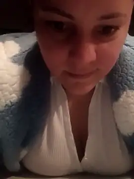 Cassandrina1 online show from November 27, 2025, 4:46 am