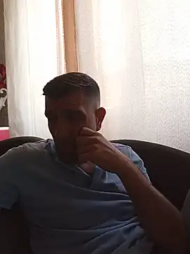 Snapshot of Alexdaniel89 chatting on May 11, 2026, 10:38 am Alexdaniel89 online show from May 11, 2026, 10:38 am
