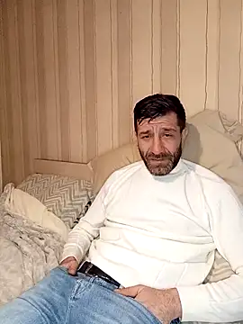 Snapshot of Alexdaniel89 chatting on April 10, 2026, 4:47 pm Alexdaniel89 online show from April 10, 2026, 4:47 pm