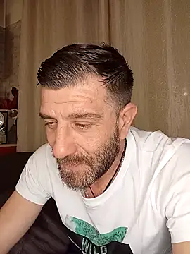 Snapshot of Alexdaniel89 chatting on March 14, 2026, 1:44 am Alexdaniel89 online show from March 14, 2026, 1:44 am