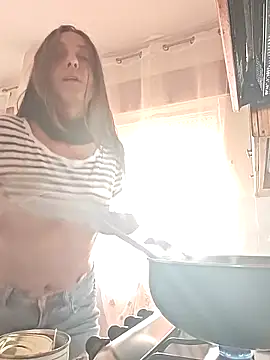 Snapshot of DaisyDea chatting on October 28, 2025, 12:37 pm DaisyDea online show from October 28, 2025, 12:37 pm