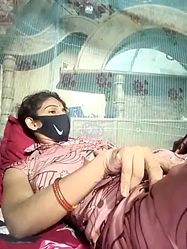 priyastrip314 online show from April 15, 2026, 7:58 pm