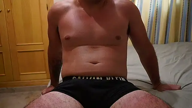 Snapshot of Joaqtuft2 chatting on September 12, 2025, 10:48 am Joaqtuft2 online show from September 12, 2025, 10:48 am