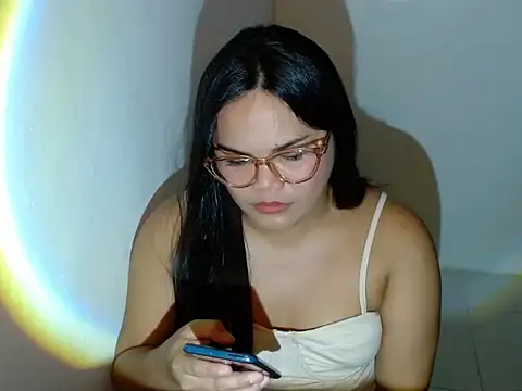 KylieSmith online show from September 9, 2025, 4:49 pm