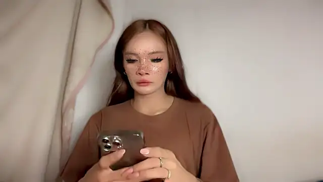 anastasia cums online show from December 2, 2025, 5:14 pm