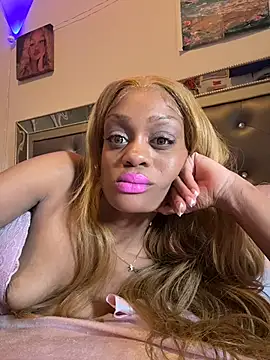 Snapshot of Angelbunnyy chatting on February 18, 2026, 1:03 am Angelbunnyy online show from February 18, 2026, 1:03 am