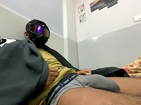 monster fuck online show from November 11, 2025, 11:20 pm