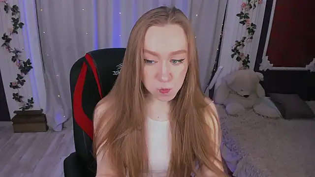 Snapshot of -Seava chatting on October 19, 2025, 3:04 pm -Seava online show from October 19, 2025, 3:04 pm