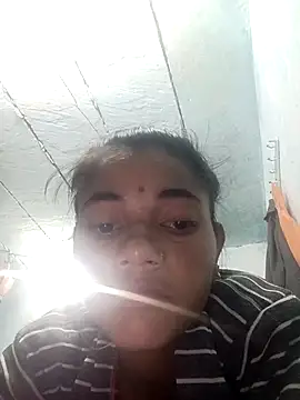 PoojaPleasure online show from November 6, 2025, 6:34 pm