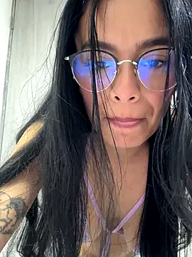 Melissa coch online show from September 17, 2025, 1:02 pm