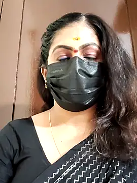 Snapshot of Sweetie_swetha37 chatting on September 15, 2025, 8:04 am Sweetie swetha37 online show from September 15, 2025, 8:04 am