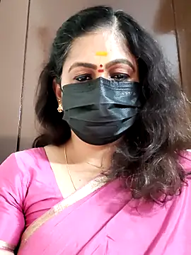 Snapshot of Sweetie_swetha37 chatting on September 12, 2025, 5:07 am Sweetie swetha37 online show from September 12, 2025, 5:07 am
