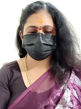 Snapshot of Sweetie_swetha37 chatting on November 14, 2025, 10:19 am Sweetie swetha37 online show from November 14, 2025, 10:19 am