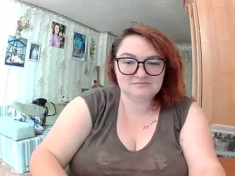 Snapshot of AngelQSky chatting on July 26, 2026, 6:53 am AngelQSky online show from July 26, 2026, 6:53 am