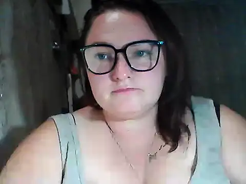 AngelQSky online show from October 31, 2025, 7:54 pm