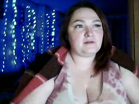 Snapshot of AngelQSky chatting on February 10, 2026, 8:19 pm AngelQSky online show from February 10, 2026, 8:19 pm