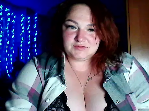 Snapshot of AngelQSky chatting on May 15, 2026, 9:35 pm AngelQSky online show from May 15, 2026, 9:35 pm