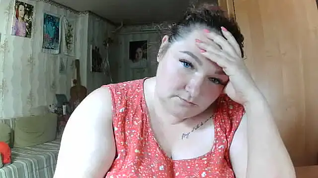 Snapshot of AngelQSky chatting on June 17, 2026, 3:44 pm AngelQSky online show from June 17, 2026, 3:44 pm