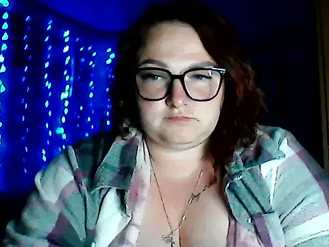 Snapshot of AngelQSky chatting on May 11, 2026, 8:17 pm AngelQSky online show from May 11, 2026, 8:17 pm