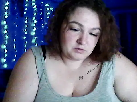 Snapshot of AngelQSky chatting on February 16, 2026, 8:29 pm AngelQSky online show from February 16, 2026, 8:29 pm