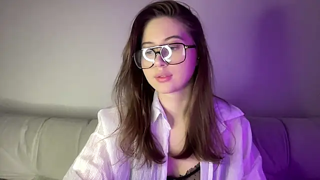 Snapshot of StellarAlice chatting on March 3, 2026, 6:48 pm StellarAlice online show from March 3, 2026, 6:48 pm