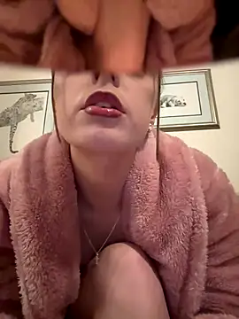 cutietootie02 online show from January 8, 2026, 6:08 am