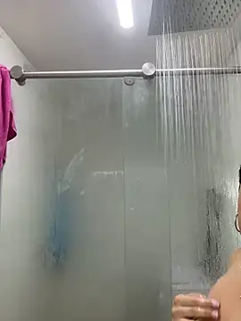 kylie444  online show from September 12, 2025, 10:37 am